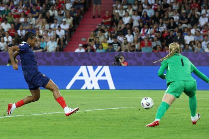 Les Bleues ne sont « toujours pas favorites » de l’Euro-2025, pour Katoto, malgré la victoire face aux Anglaises
