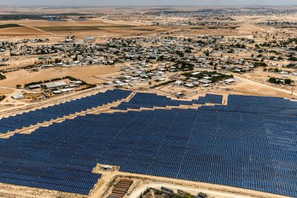 Israël : l&rsquo;énergie solaire, nouvel atout des Bédouins pour garder leurs terres