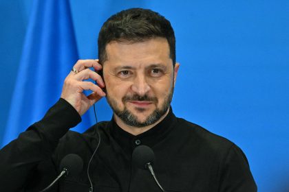 Zelensky évoque des discussions pour rencontrer Poutine, le Kremlin reste sur la réserve