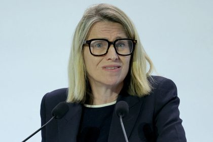 Jours fériés supprimés : les entreprises se chargeront de verser une « contribution »