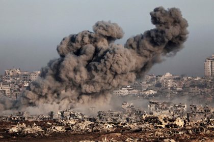 Israël étend ses opérations à Gaza et envoie des chars dans la ville de Deir Al-Balah