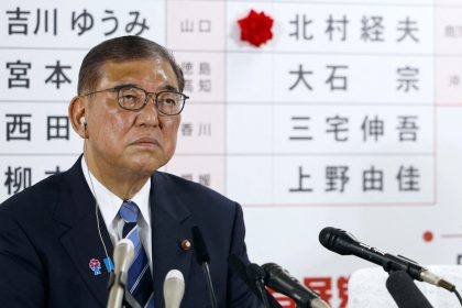 Le Premier ministre japonais Ishiba restera en poste après sa défaite électorale