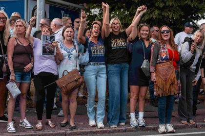 Angleterre : nouvelles tensions devant un hôtel pour demandeurs d&rsquo;asile