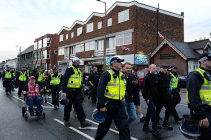 Royaume-Uni : crainte d’un nouvel embrasement anti-migrants