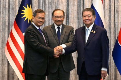 La Thaïlande et le Cambodge conviennent d&rsquo;un cessez-le-feu immédiat et inconditionnel, selon le Premier ministre malaisien