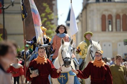 Orléans refuse la suppression du 8 mai, dénonçant une menace pour les fêtes de Jeanne d’Arc