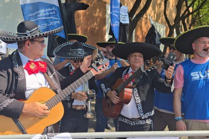 Les policiers nationaux espagnols manifestent devant le sommet de l&rsquo;ONU à Séville : « Il est impossible de couvrir les frais de nourriture et d&rsquo;hôtel »