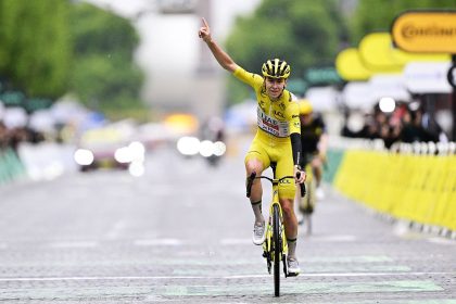 Tour de France : « la course à l&rsquo;état pur, j&rsquo;ai adoré », explique Pogacar
