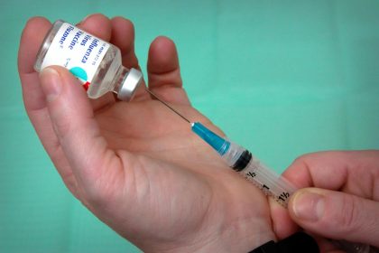 Vaccination obligatoire contre la grippe : une mesure politique sans fondement scientifique