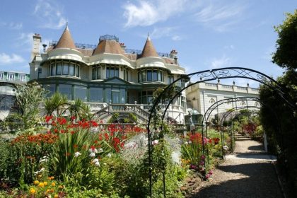 Beauté à la plage : East Cliff Hall à Bournemouth