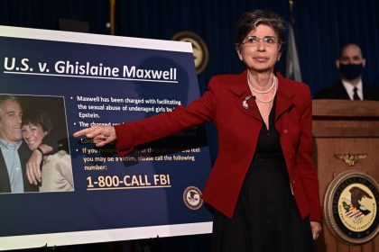 Le Département de la Justice américain publie les entretiens avec Ghislaine Maxwell, l’associée de Jeffrey Epstein