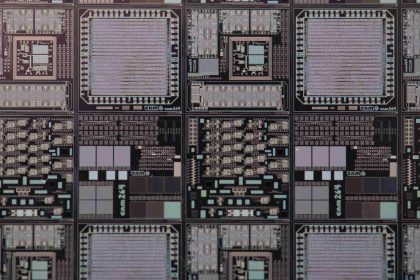 Des ressortissants chinois soupçonnés d’avoir exporté des puces électroniques vers la Chine sans licence