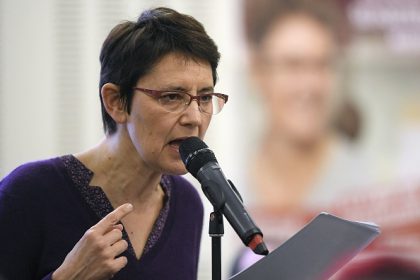 « Le Soldat inconnu était peut-être marocain ! » : Nathalie Arthaud s’en prend à Bruno Retailleau