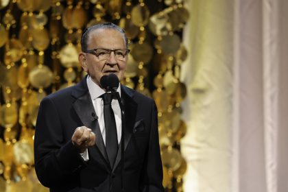 Le juge Frank Caprio, connu pour sa compassion lors de ses audiences, est décédé à l’âge de 88 ans