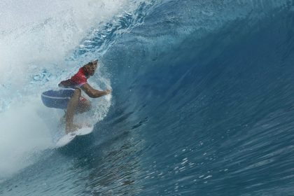 Surf : Kauli Vaast s&rsquo;impose facilement au premier tour du Tahiti Pro