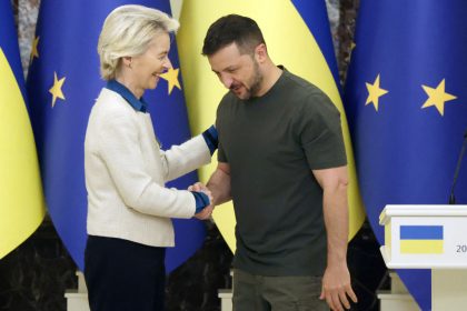 Aide militaire à l&rsquo;Ukraine : l&rsquo;Europe distance les États-Unis