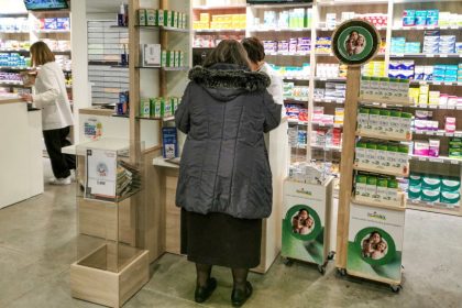 Pharmaciens en grève : neuf pharmacies sur dix fermées samedi, selon un syndicat