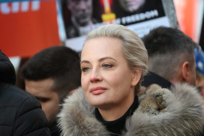 La veuve d&rsquo;Alexeï Navalny appelle le président Vladimir Poutine à libérer les opposants à la guerre en Ukraine emprisonnés 