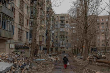 La poussée militaire russe teste la principale ligne de front ukrainienne