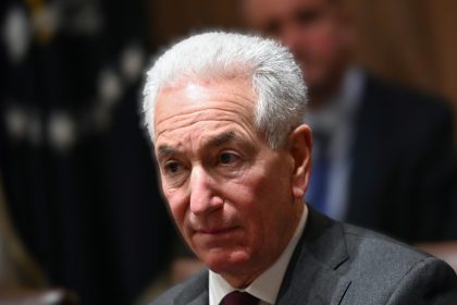 La France convoque l’ambassadeur des États-Unis suite à une lettre alléguant une réponse inadéquate à l’antisémitisme