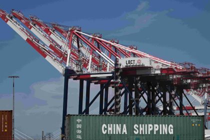 Donald Trump prolonge de 90 jours l’échéance des droits de douane sur la Chine