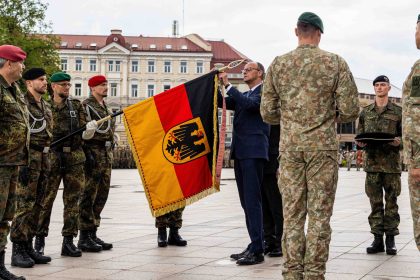 Le gouvernement allemand approuve un plan de service militaire volontaire pour augmenter les effectifs