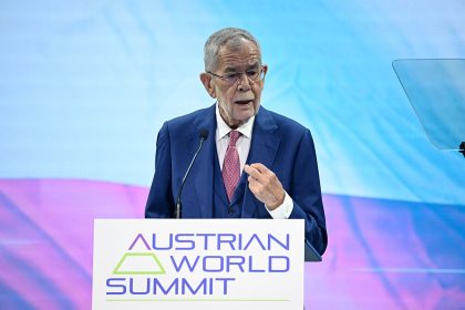 À plus de 1000 dollars la nuit d&rsquo;hôtel, le président autrichien ne participera pas à la COP30 au Brésil