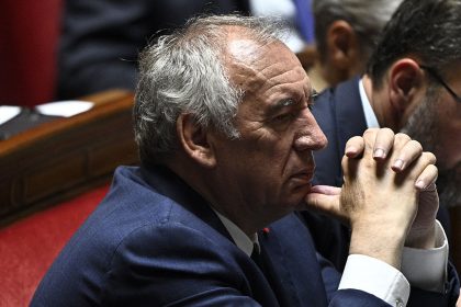 Hommage à Ilan Halimi : François Bayrou dénonce la « haine antisémite » derrière l’abattage de l’arbre commémoratif