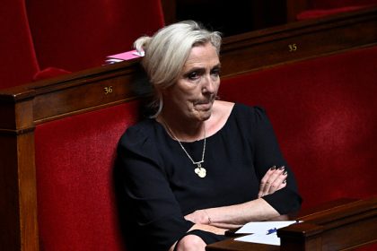 Marine Le Pen souhaite une dissolution et confirme que le RN votera « contre la confiance » à François Bayrou