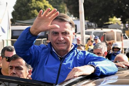 L&rsquo;ancien président brésilien Jair Bolsonaro placé en résidence surveillée par la Cour suprême