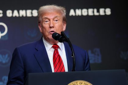 Donald Trump déclare que l&rsquo;aide à Gaza est la priorité absolue des États-Unis et s&rsquo;en remet à Israël pour les plans militaires