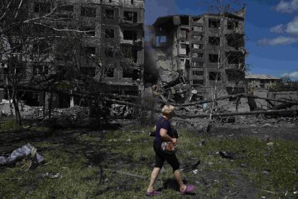 Les forces russes effectuent une percée soudaine à Donetsk, suscitant l&rsquo;inquiétude à Kiev