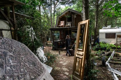 « Bidonville » ou « quartier autogéré » : quel avenir pour les Lentillères à Dijon, « la seule ZAD urbaine de France » ?