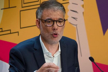 Olivier Faure appelle à faire flotter le drapeau palestinien sur les mairies le 22 septembre