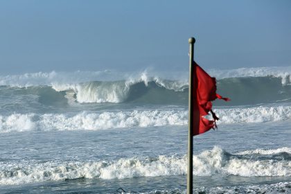 Côte atlantique : les plages fermées en raison d’une houle “cyclonique” inhabituelle
