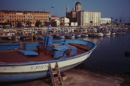 Var : une stèle aux victimes du « totalitarisme communiste » qui fait réagir