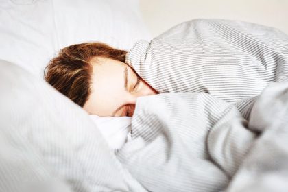 Se coucher tôt et se lever tôt : une habitude bénéfique, quel que soit votre chronotype