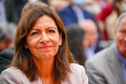 84.000 euros de tenues et 120.000 euros de voyages : les notes de frais d’Anne Hidalgo sous le feu des critiques