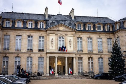 L&rsquo;Élysée sort de sa réserve : « Les attaques et menaces de mort » contre les magistrats « sont inadmissibles », dénonce Emmanuel Macron