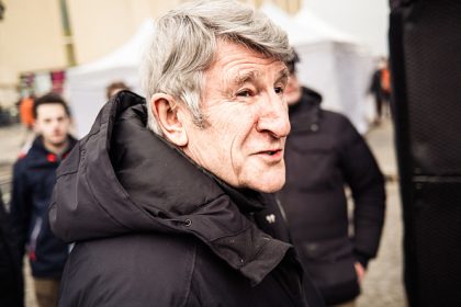 Pétition de Philippe de Villiers sur l’immigration : plus d’un million de signatures, mais les chiffres font polémique