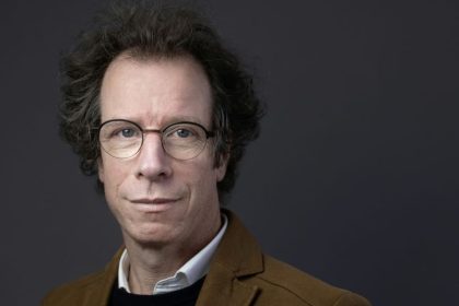 Le mathématicien Stéphane Mallat, lauréat de la médaille d’or 2025 du CNRS