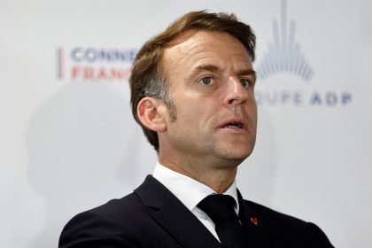 Emmanuel Macron conditionne l&rsquo;ouverture d&rsquo;une ambassade en Palestine à la libération des otages de Gaza