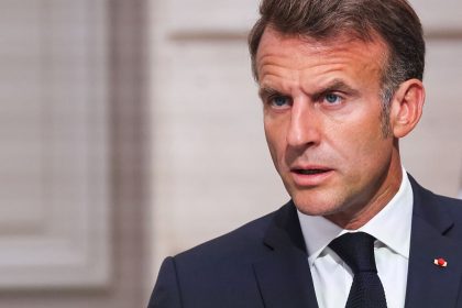 Emmanuel Macron promet de nommer un nouveau Premier ministre d’ici vendredi soir