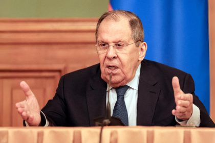 Lavrov accuse l’OTAN et l’UE d’avoir déclaré la guerre à la Russie