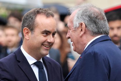 Sébastien Lecornu à Matignon : un démarrage plus difficile que François Bayrou sur fond d’impopularité record pour Emmanuel Macron