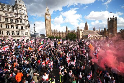 Londres : 110.000 manifestants de la droite nationaliste rassemblés au nom de « la liberté d’expression »
