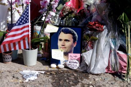De nouvelles révélations sur l’assassinat de Charlie Kirk alors que le suspect risque la peine de mort — ce que l’on sait