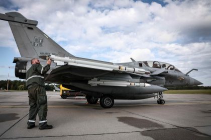 Les alliés de l’OTAN et la Russie échangent des accusations sur les violations de l’espace aérien