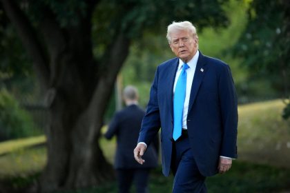 Donald Trump signe un décret déclarant Antifa comme une organisation terroriste nationale