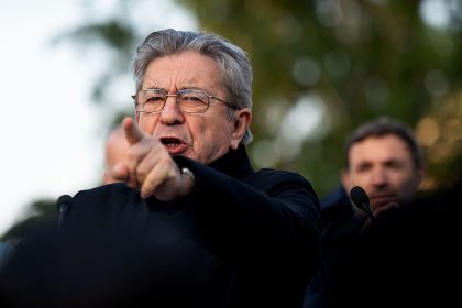 Une association de préfets porte plainte contre Jean-Luc Mélenchon pour des « menaces » proférées à leur encontre